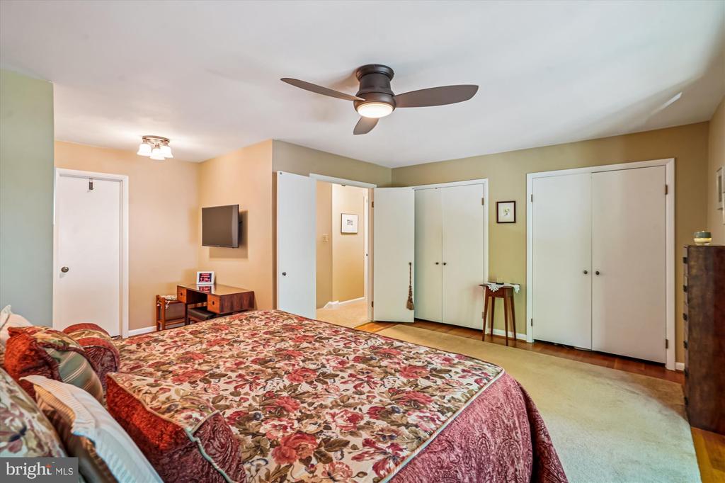 3501 REDWOOD COURT