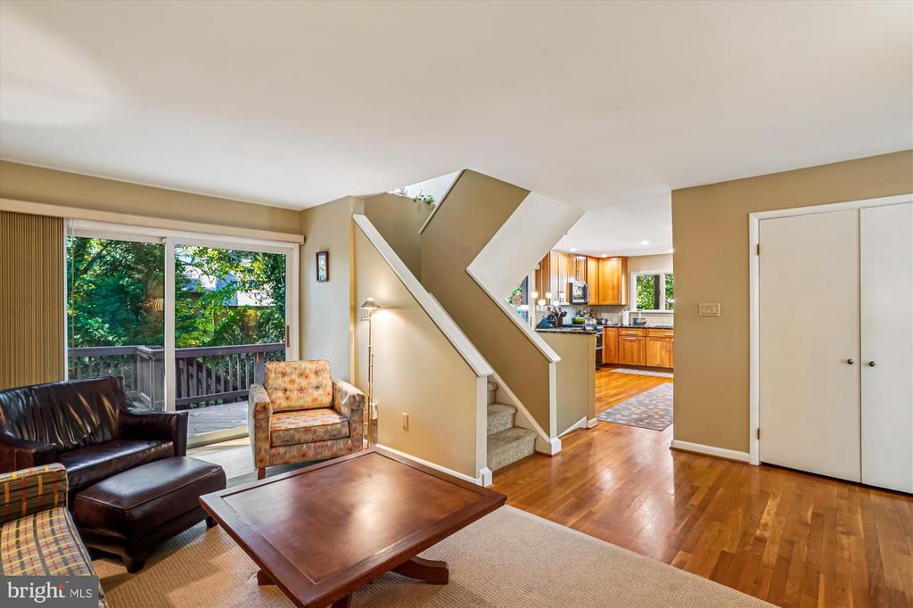 3501 REDWOOD COURT