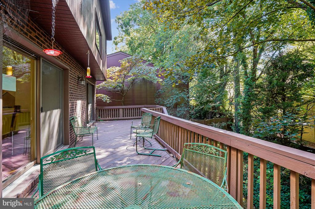 3501 REDWOOD COURT