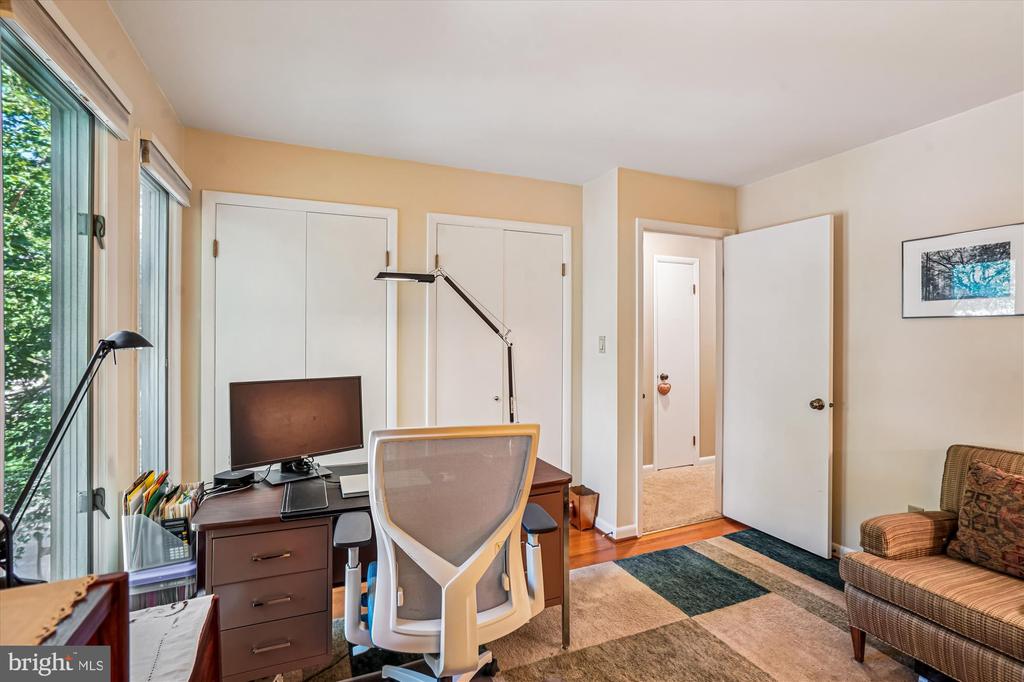 3501 REDWOOD COURT