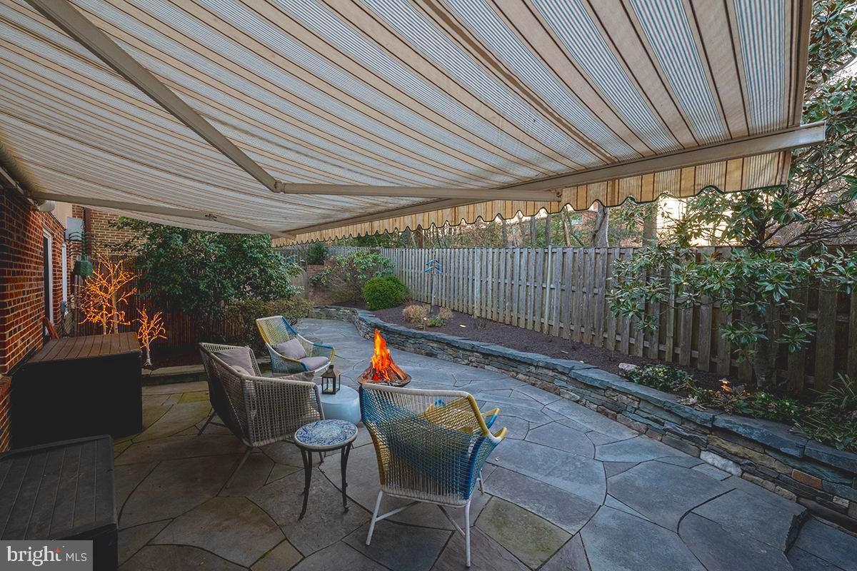 3916 RUST HILL PLACE