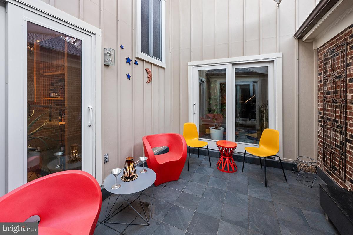 3916 RUST HILL PLACE