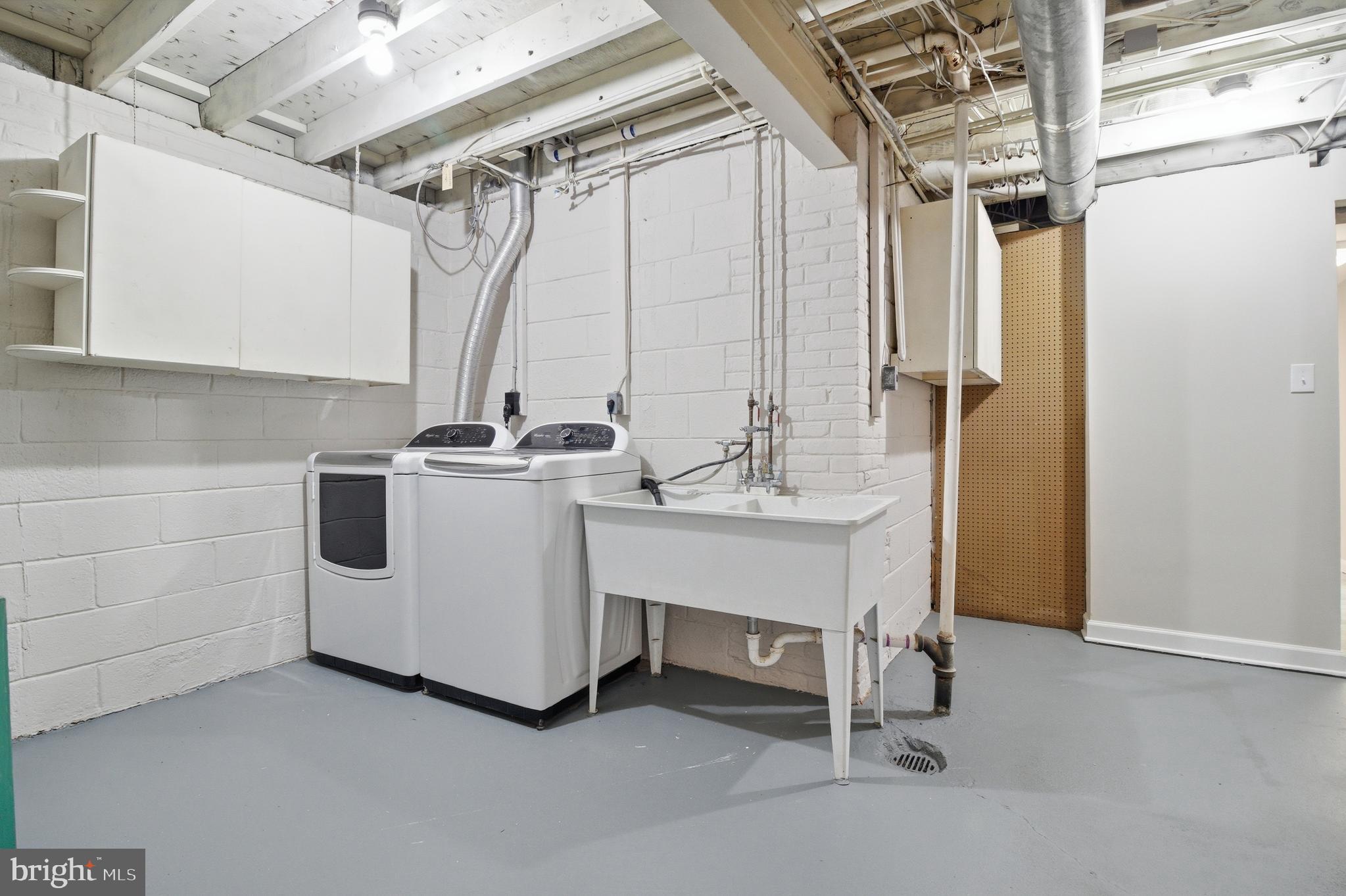 9924 PINEHURST AVENUE