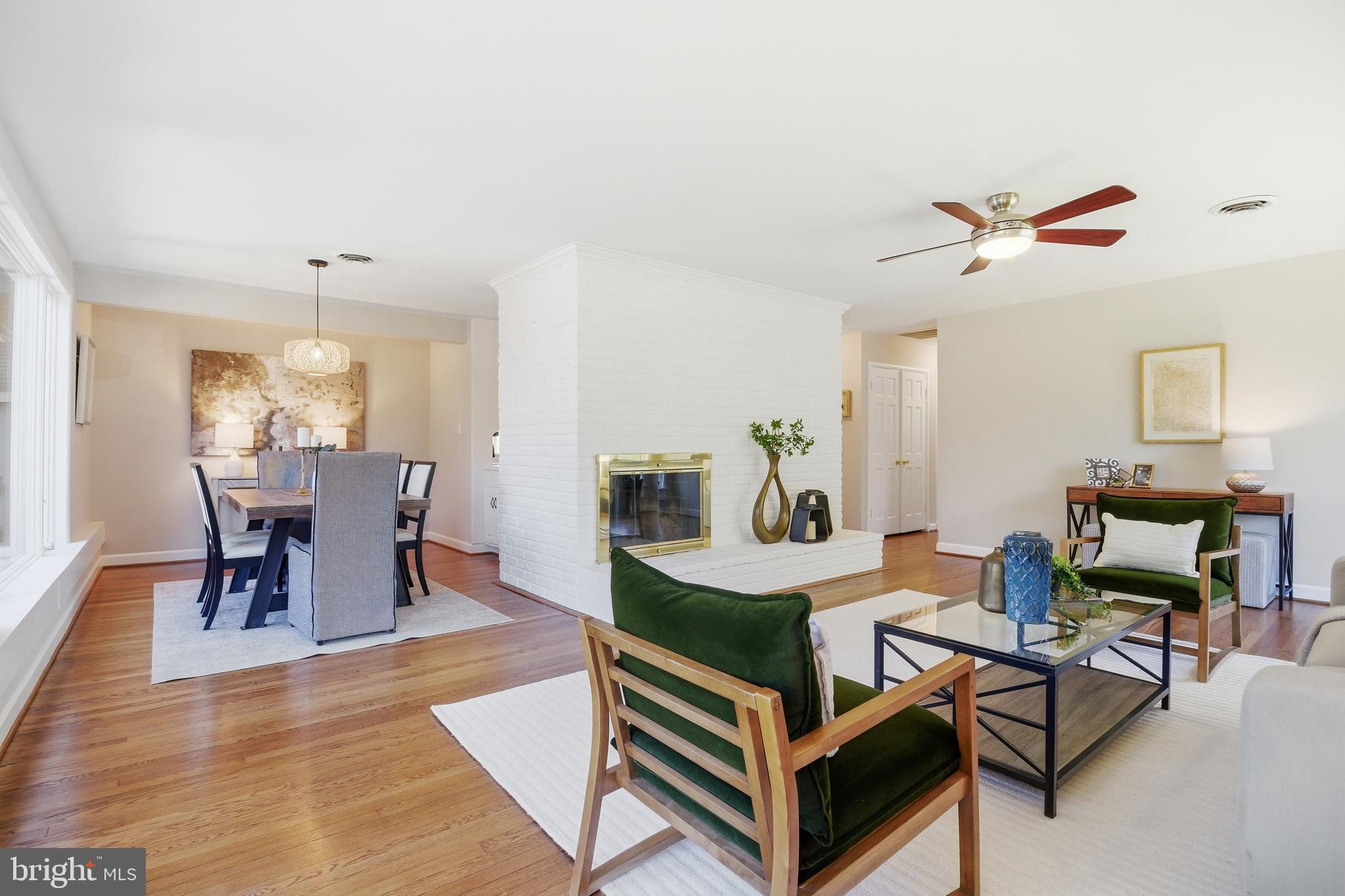 9924 PINEHURST AVENUE