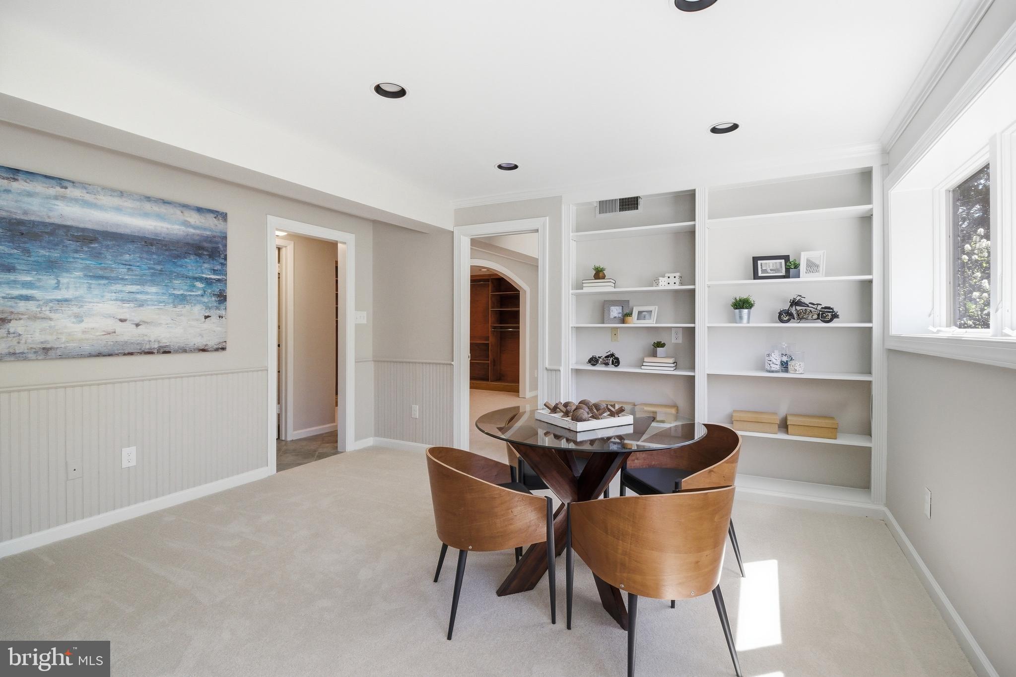 9924 PINEHURST AVENUE