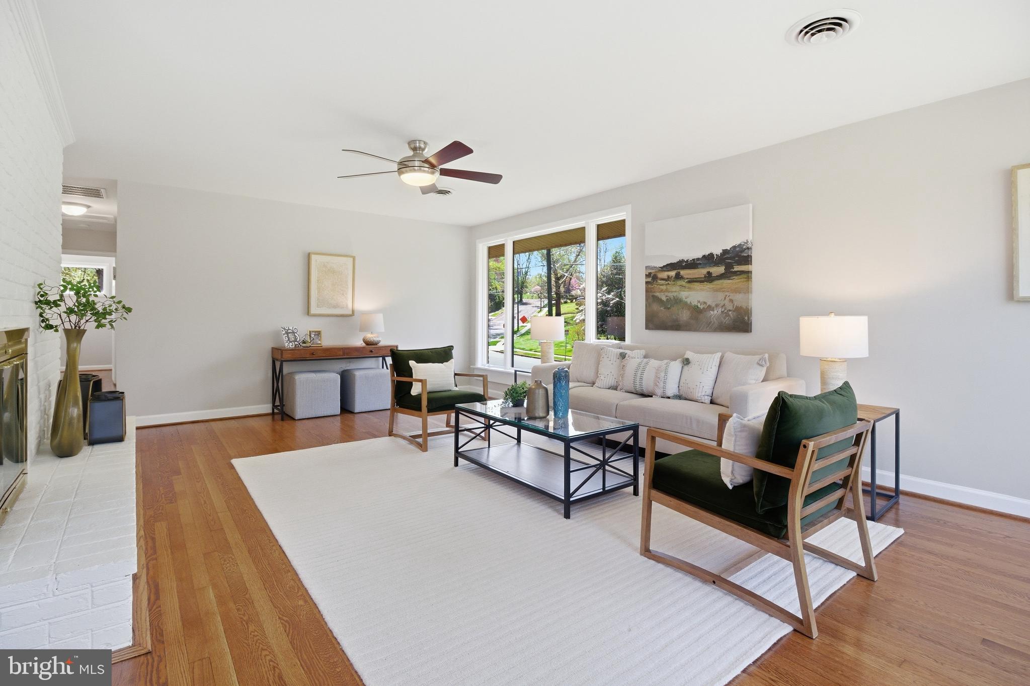 9924 PINEHURST AVENUE