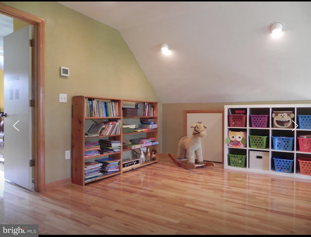 325 GLENNWOOD DRIVE