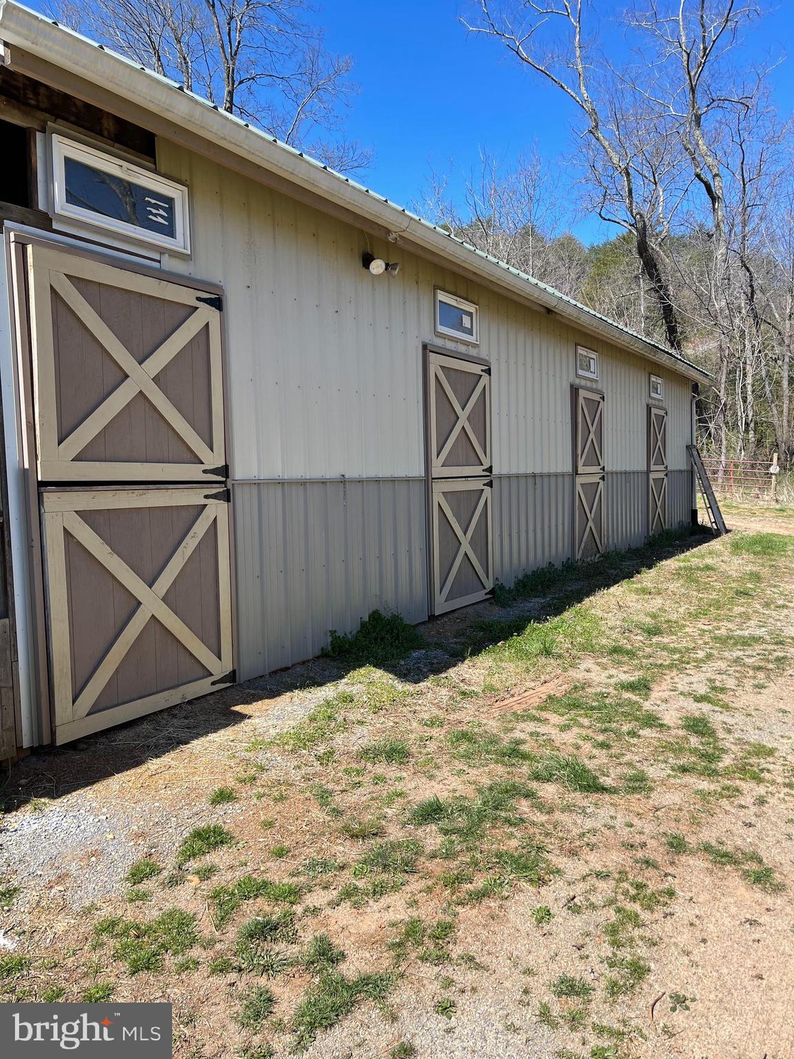 325 GLENNWOOD DRIVE