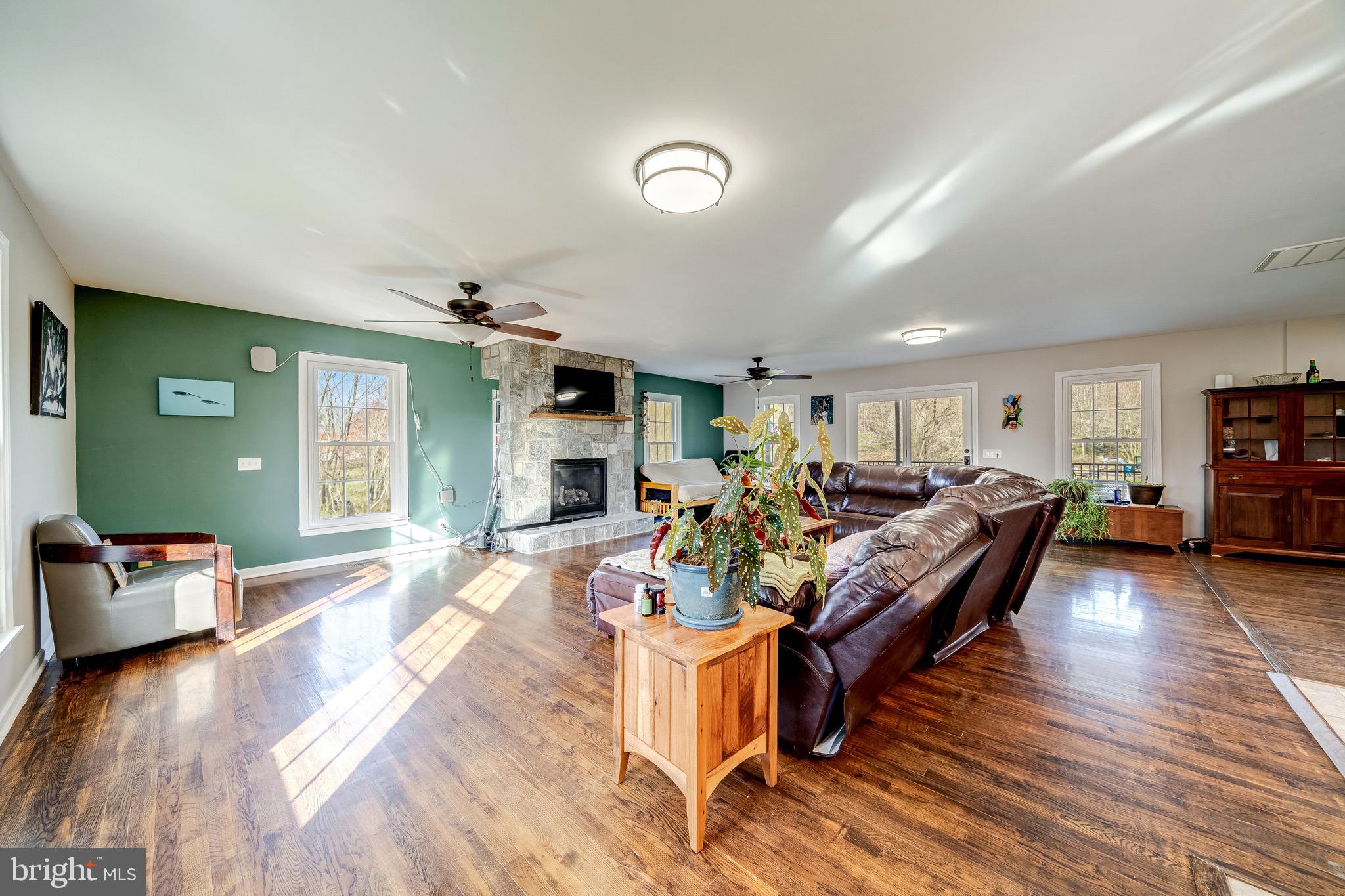 9481 WALSINGHAM LANE