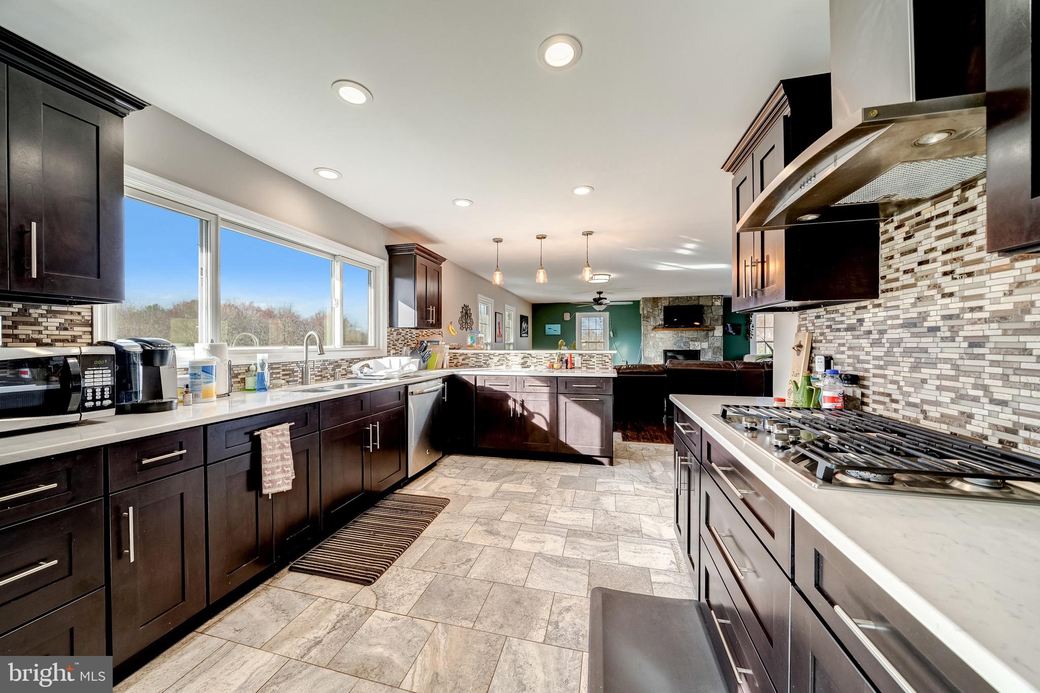 9481 WALSINGHAM LANE