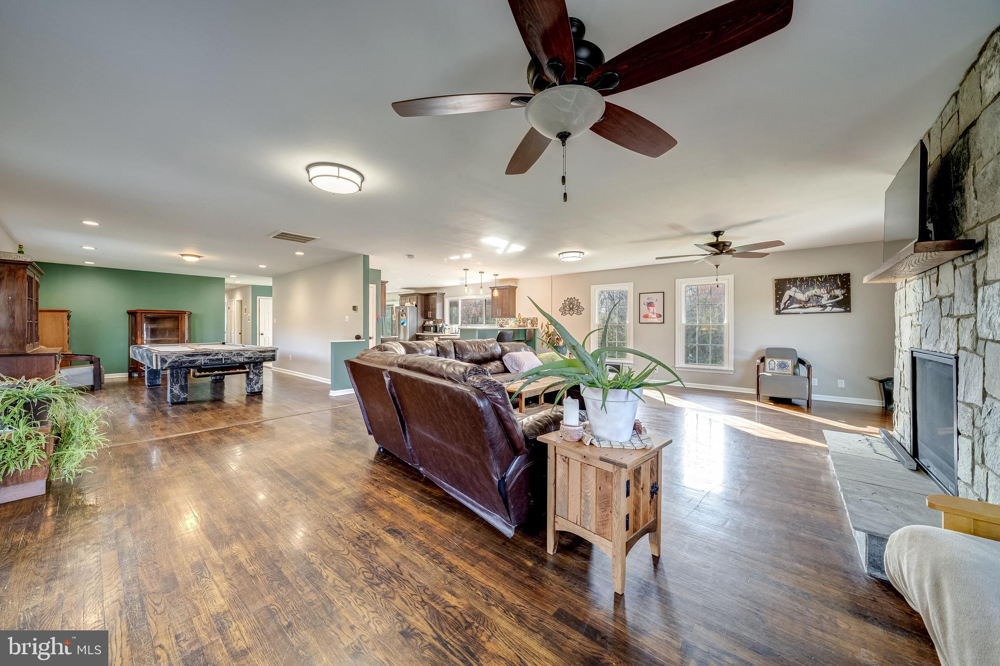 9481 WALSINGHAM LANE