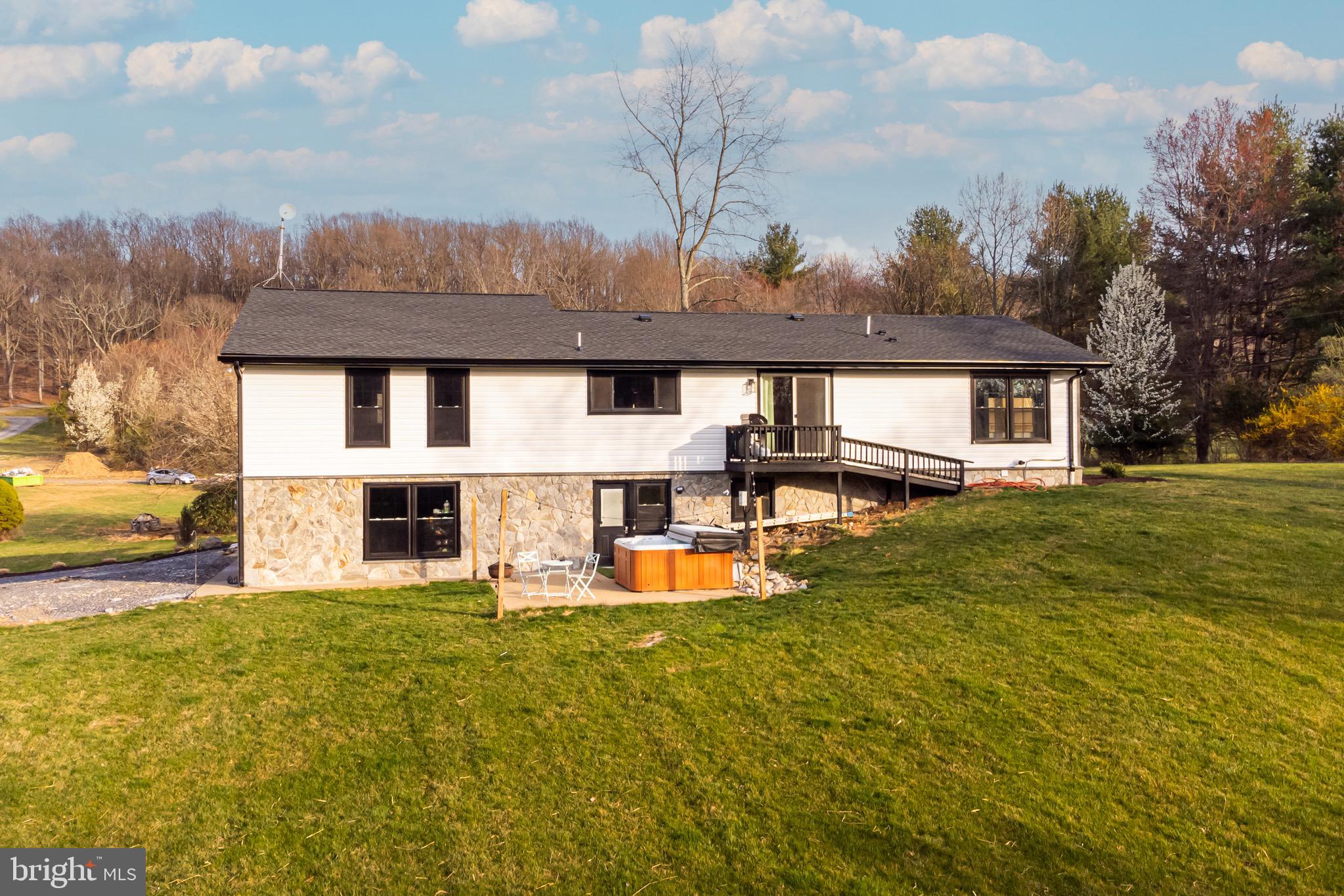 9481 WALSINGHAM LANE