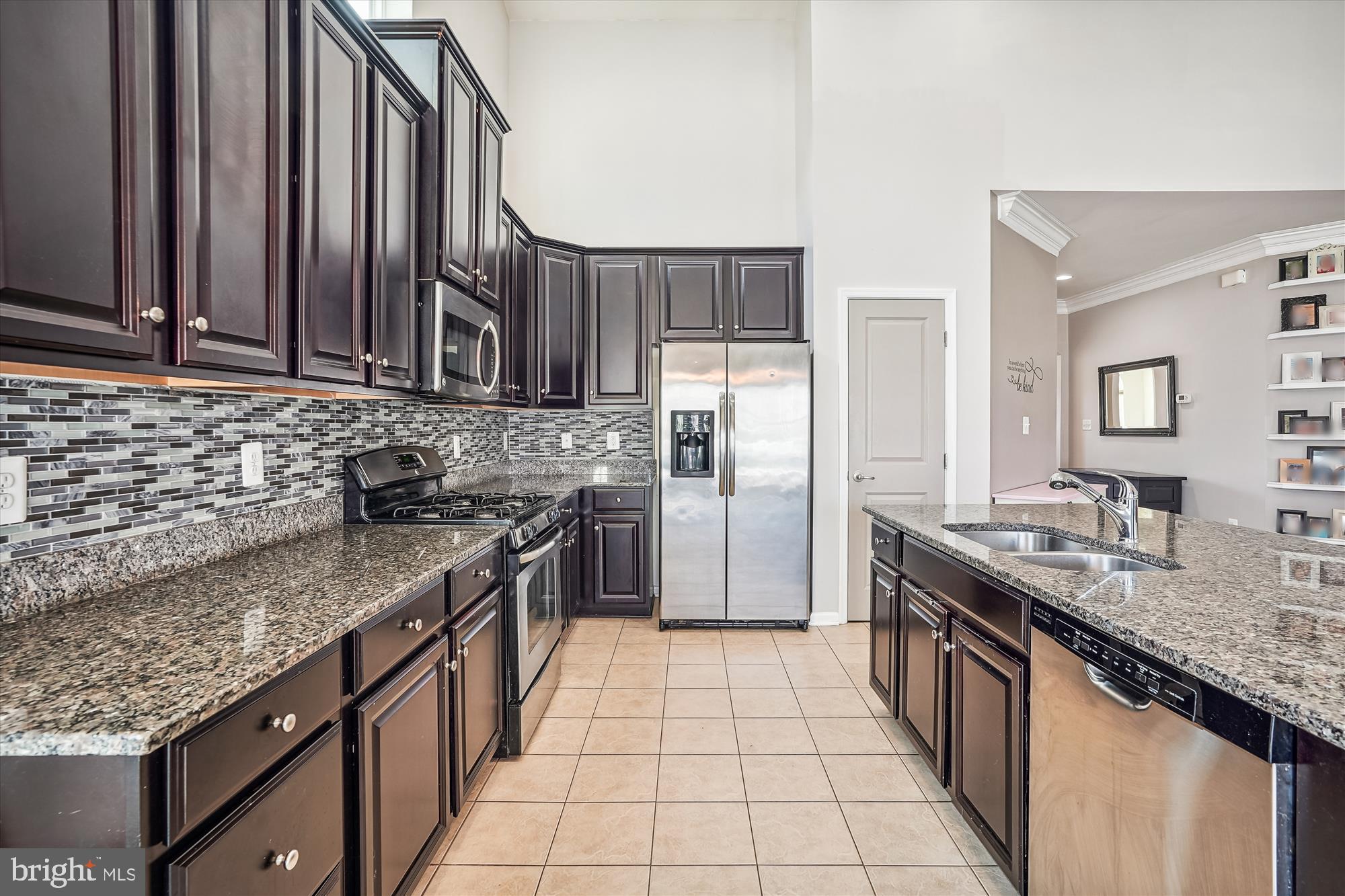 9213 HARBOR COURT
