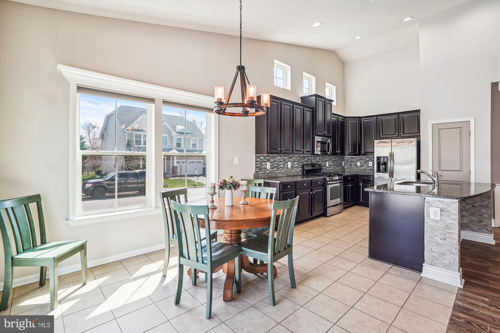 9213 HARBOR COURT