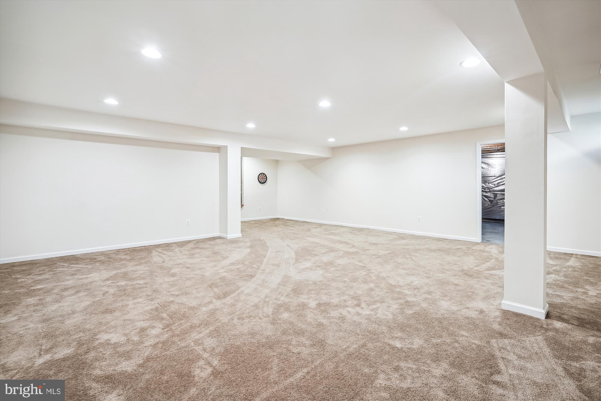 9213 HARBOR COURT
