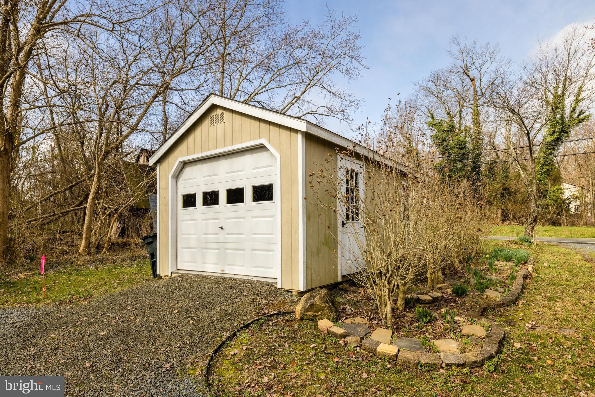 2877 ATOKA ROAD