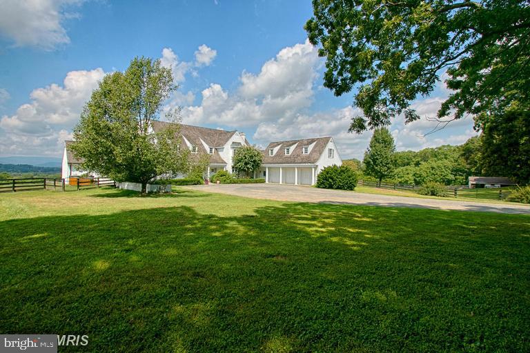 3677 GROVE LANE