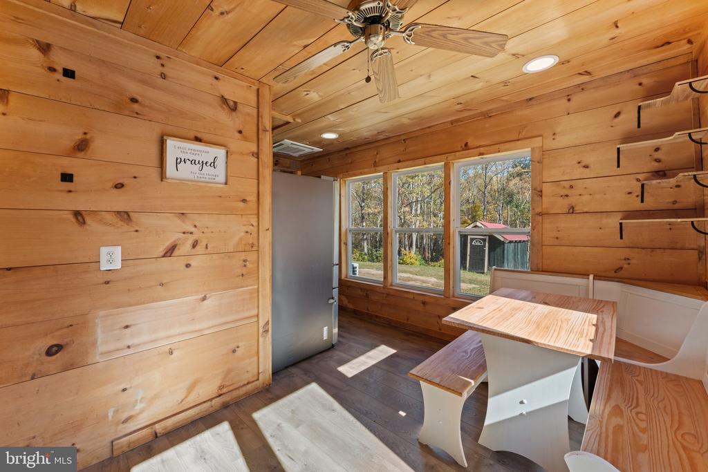 9371 LAKE DANIEL RD,FAUQUIER