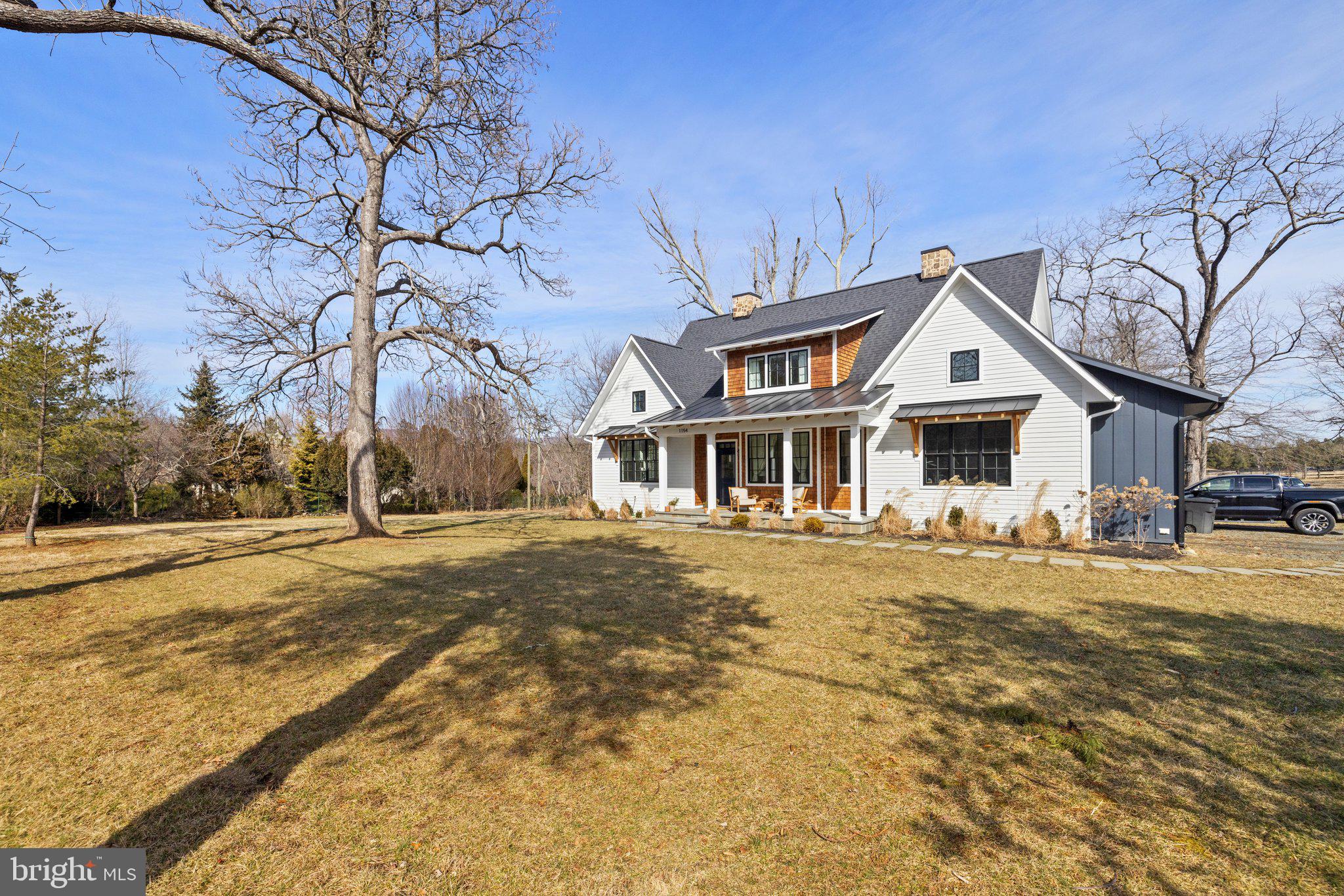 1154 CROFTON LANE