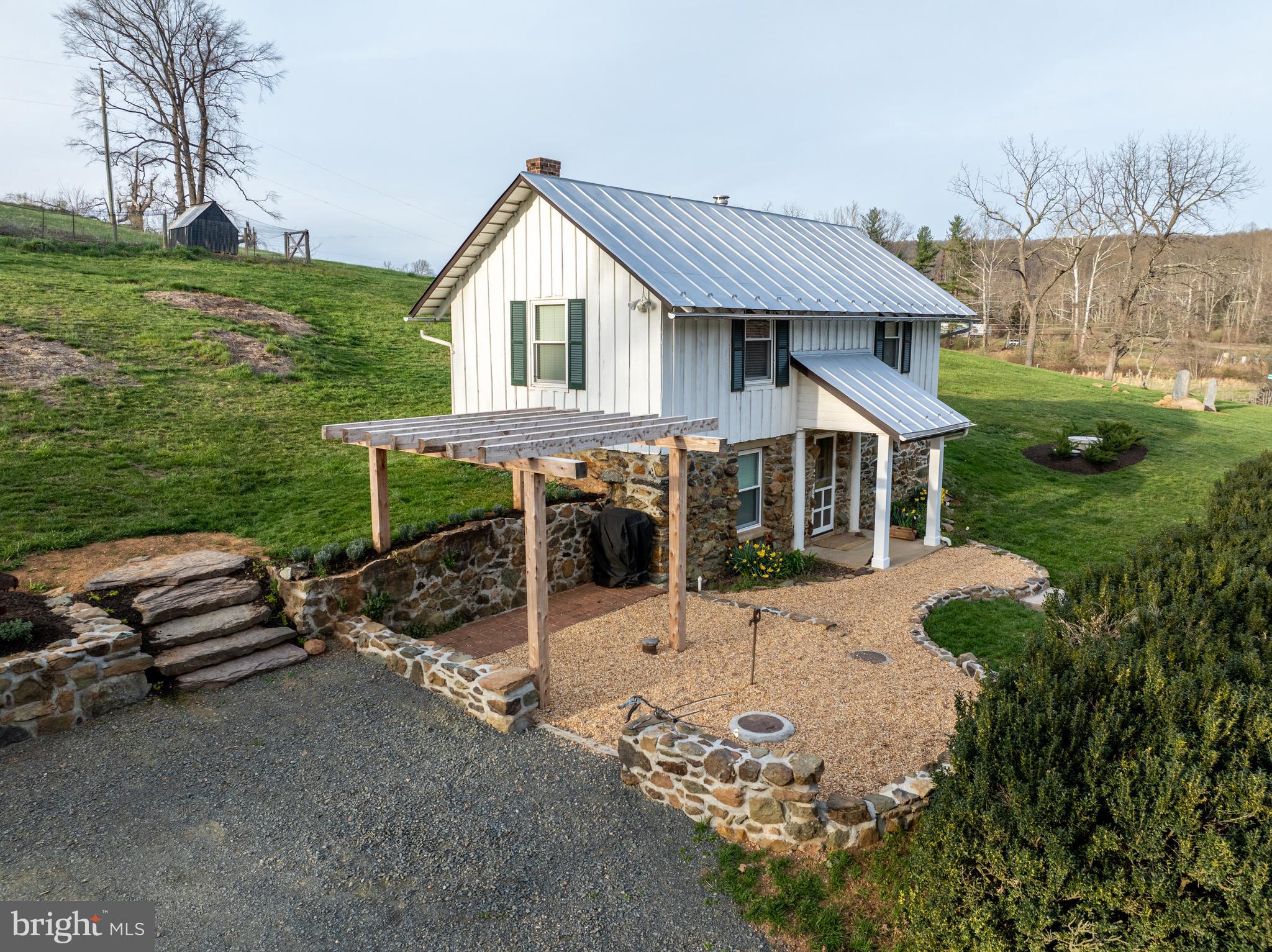 8022 ROCKINGHAM ROAD