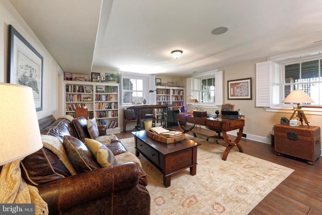 7064 YOUNG ROAD