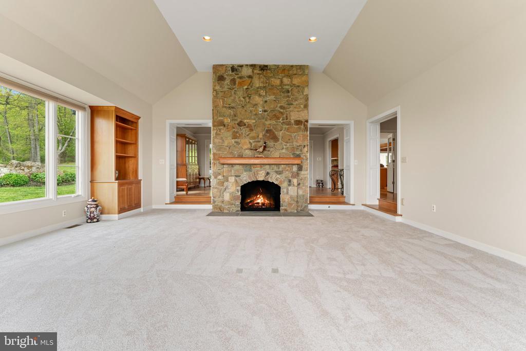 8300 FALCON GLEN ROAD