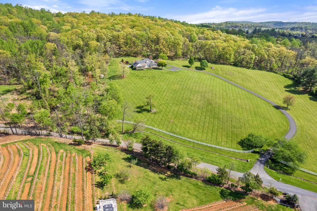 8300 FALCON GLEN ROAD