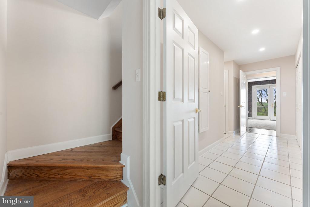 8300 FALCON GLEN ROAD
