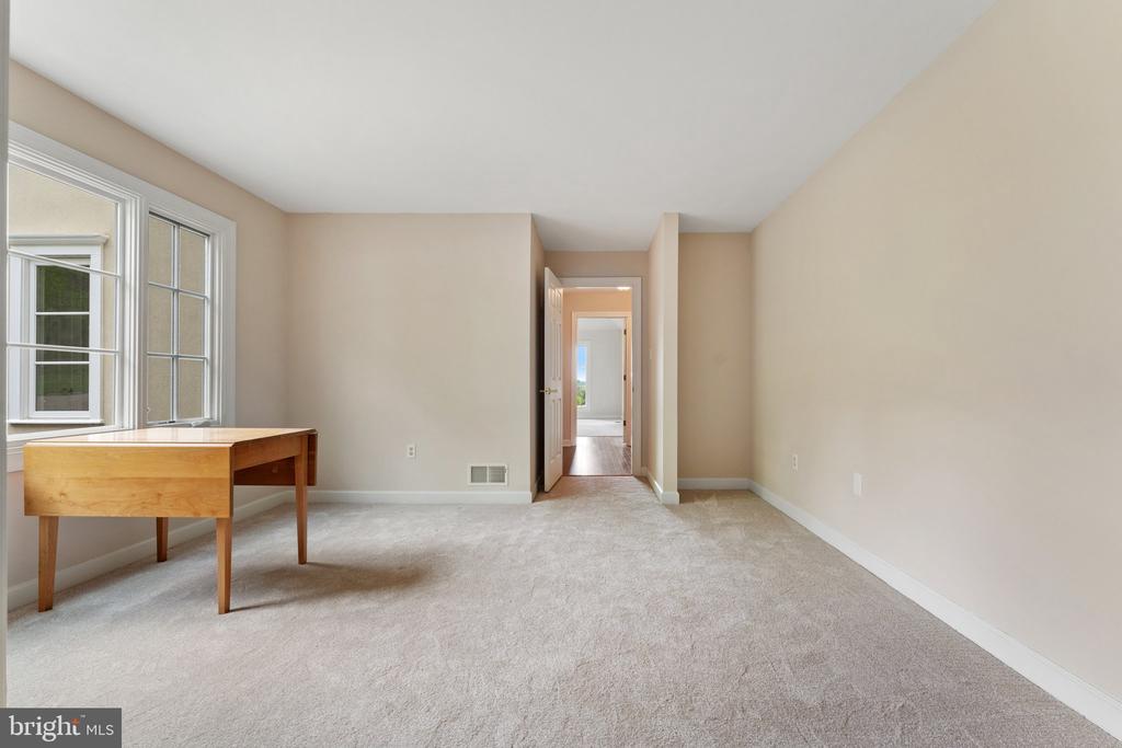 8300 FALCON GLEN ROAD