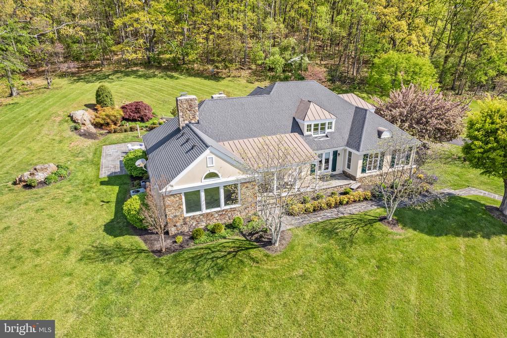 8300 FALCON GLEN ROAD
