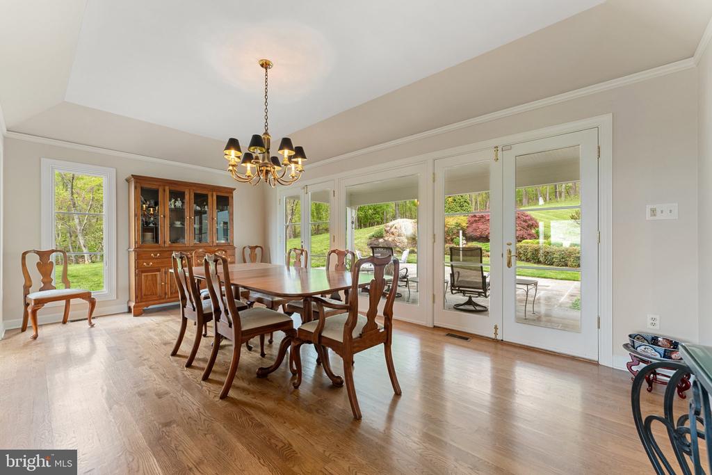 8300 FALCON GLEN ROAD