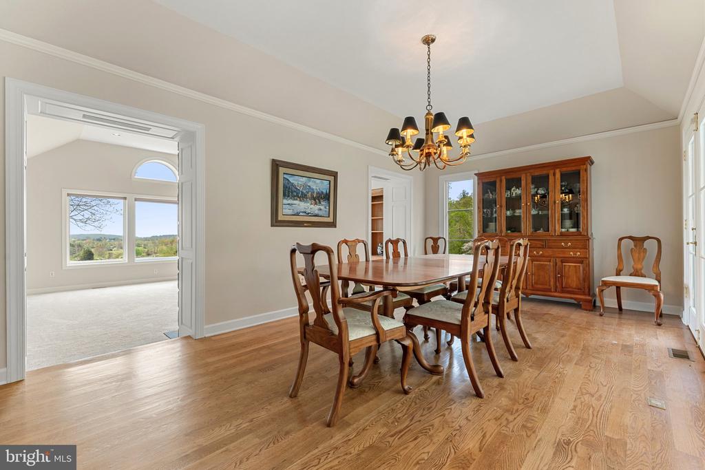 8300 FALCON GLEN ROAD