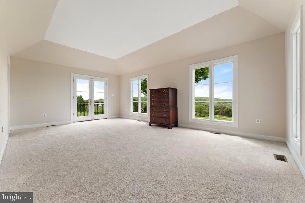 8300 FALCON GLEN ROAD