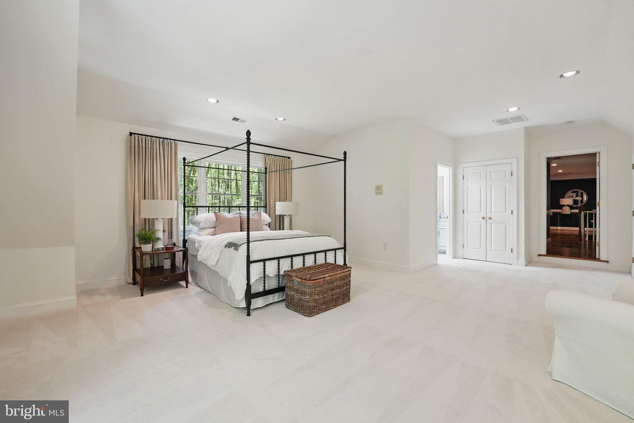 6613 PLANTATION LANE