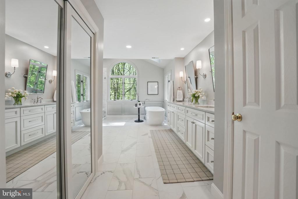 6613 PLANTATION LANE