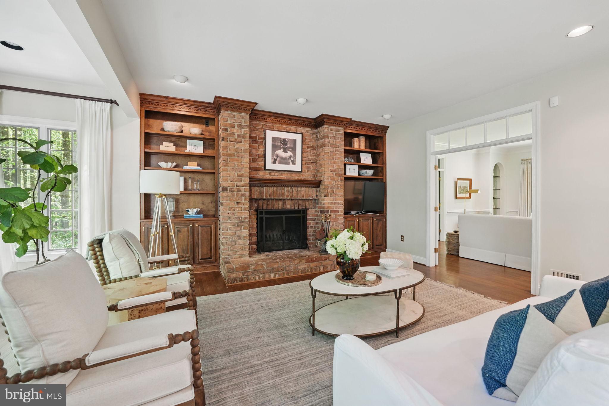 6613 PLANTATION LANE