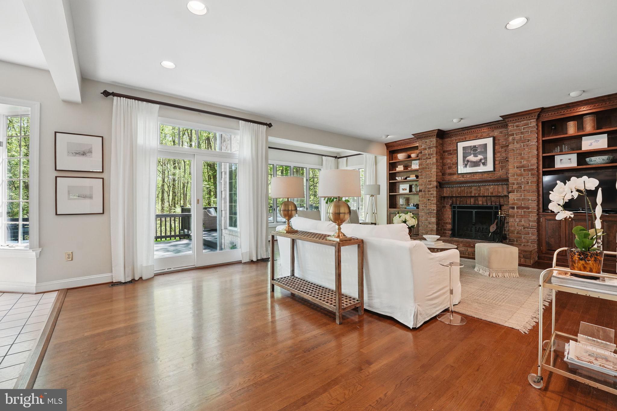 6613 PLANTATION LANE