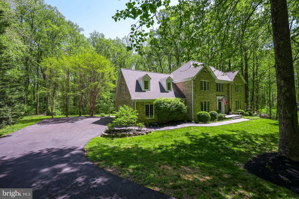 6613 PLANTATION LANE
