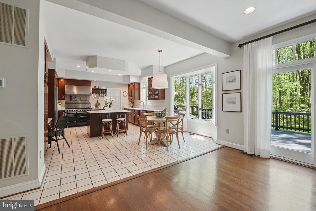 6613 PLANTATION LANE