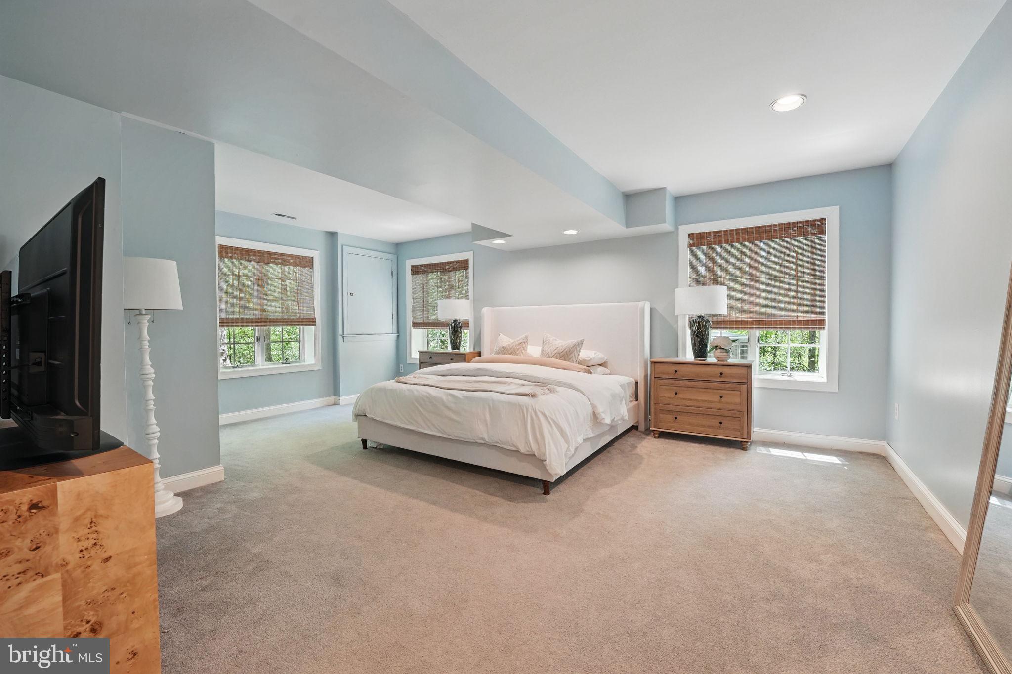 6613 PLANTATION LANE