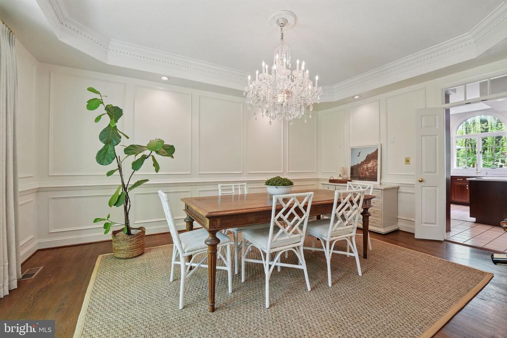 6613 PLANTATION LANE