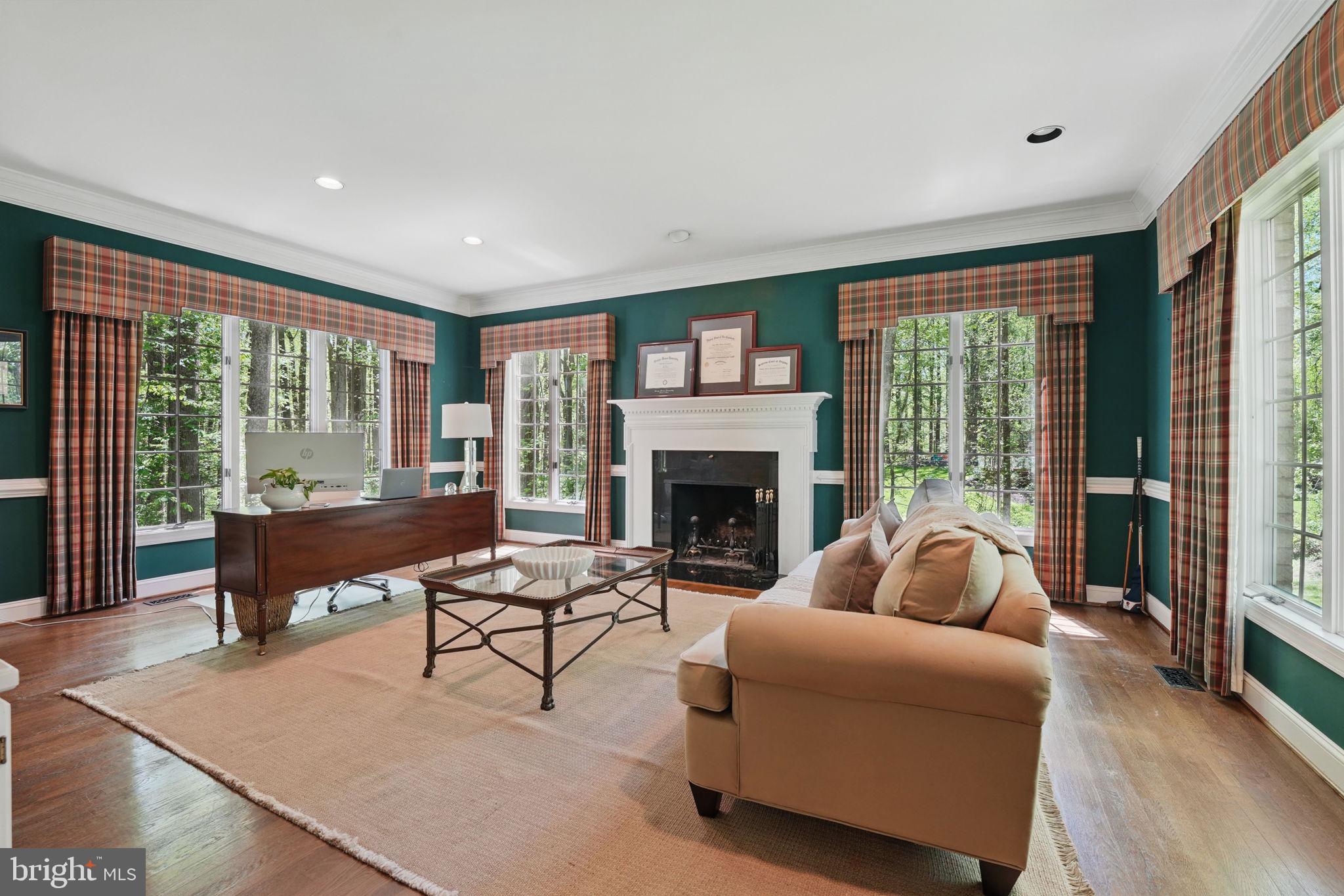 6613 PLANTATION LANE