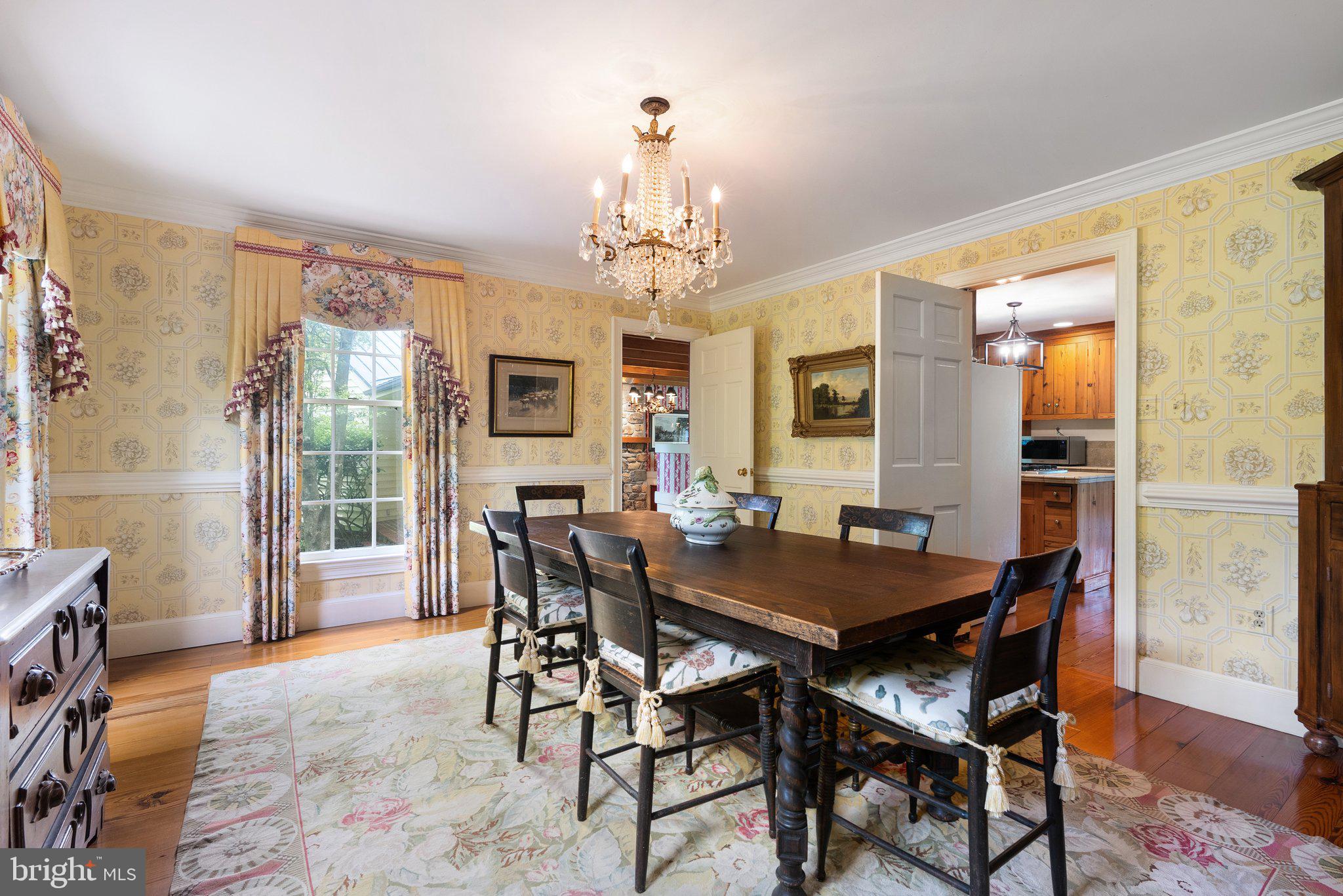 10052 POSSUM HOLLOW DRIVE