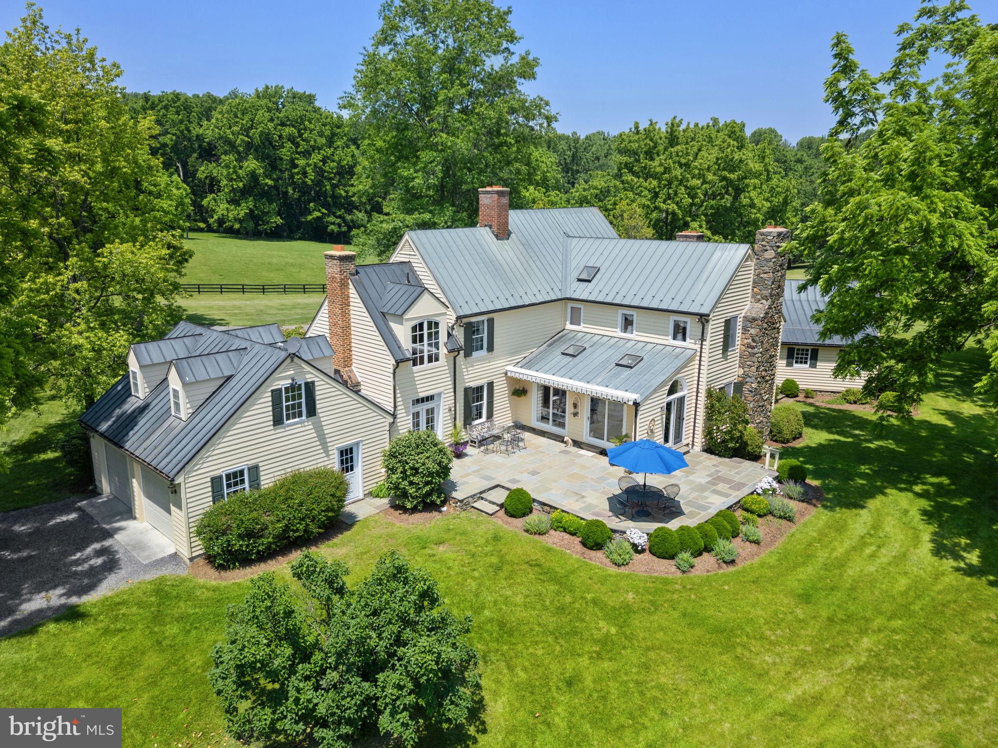 10052 POSSUM HOLLOW DRIVE