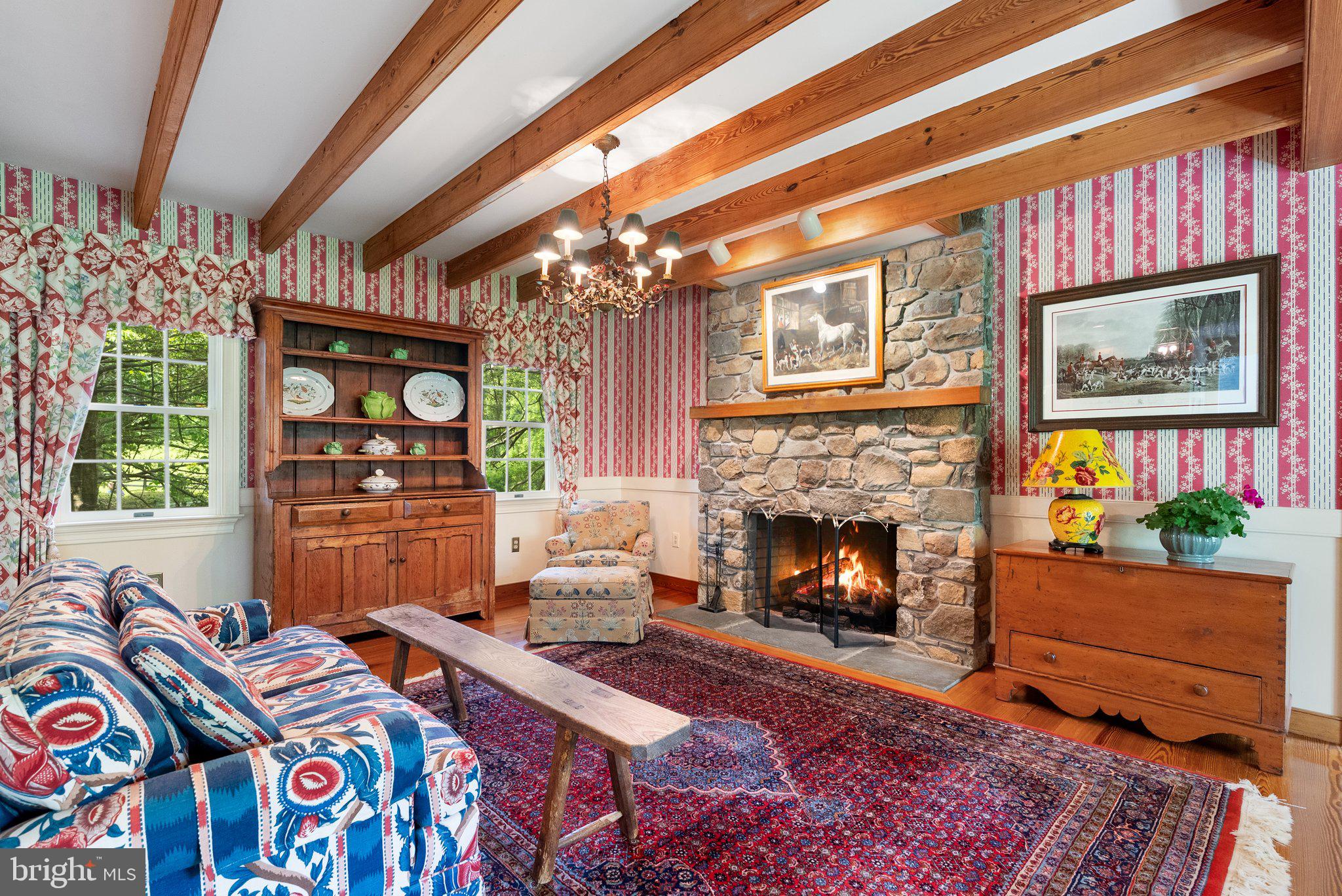 10052 POSSUM HOLLOW DRIVE