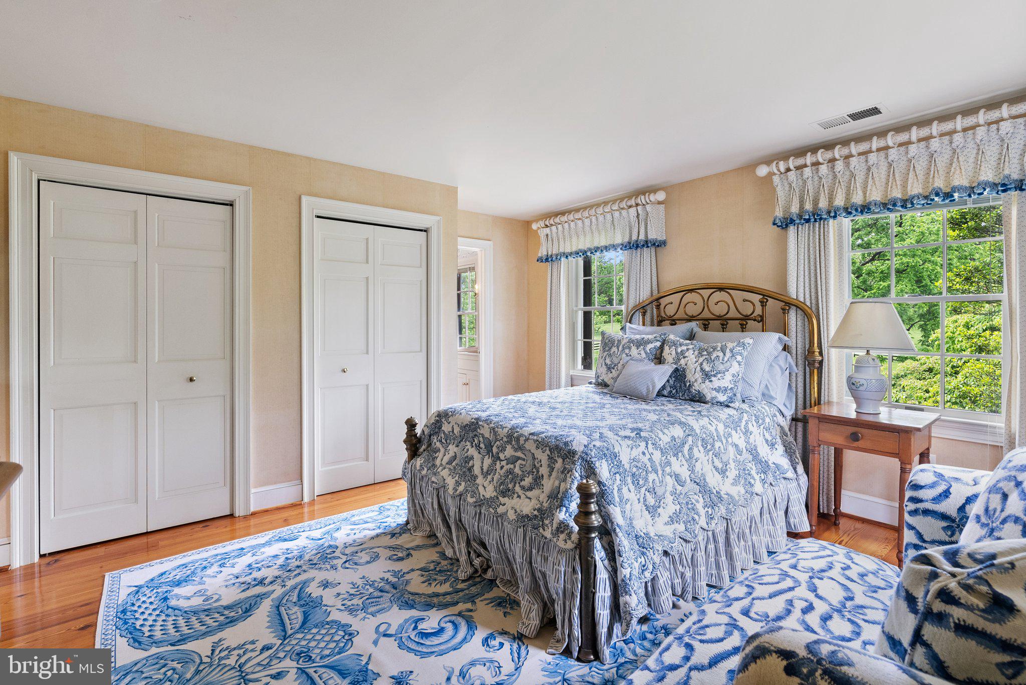 10052 POSSUM HOLLOW DRIVE