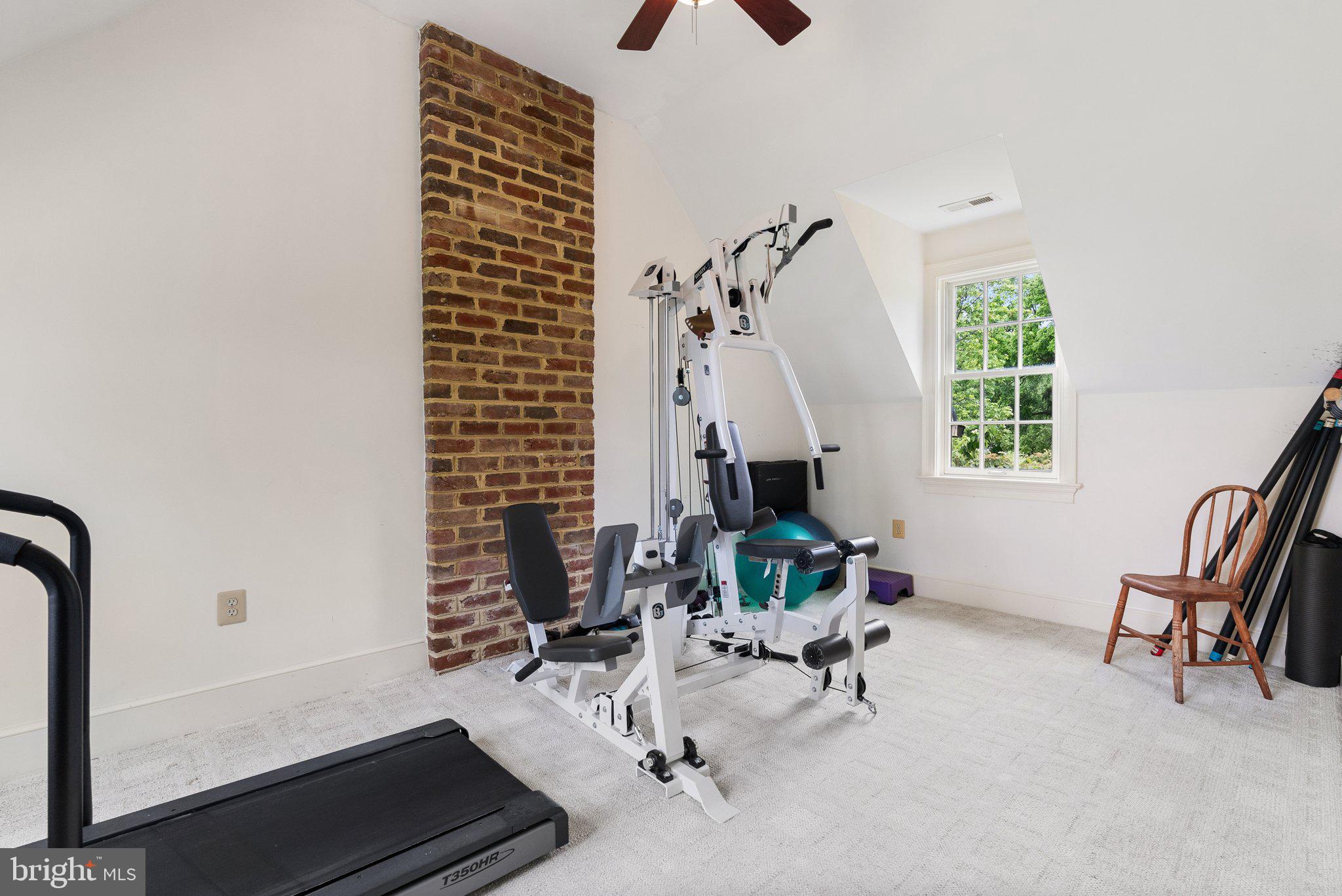 10052 POSSUM HOLLOW DRIVE