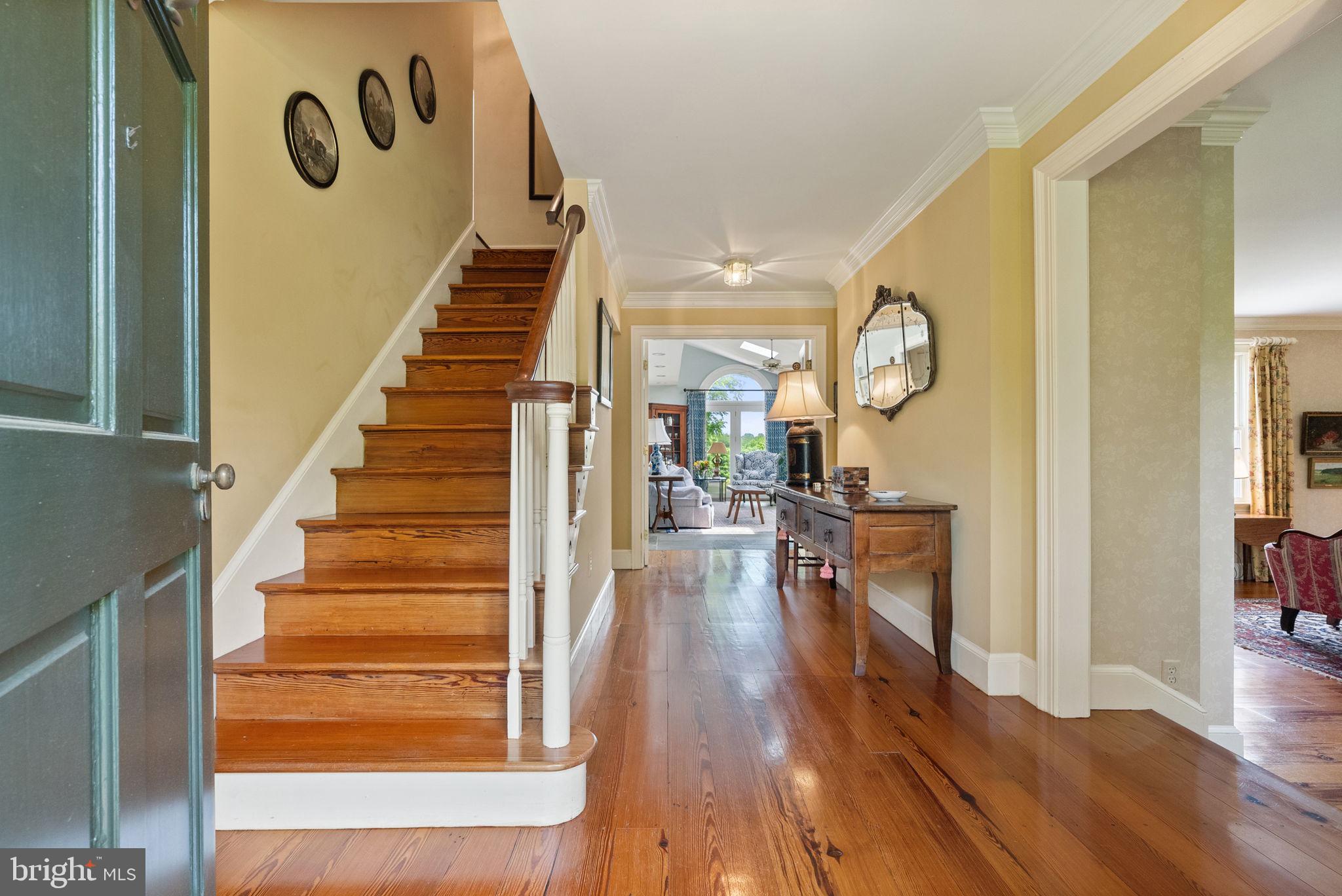 10052 POSSUM HOLLOW DRIVE