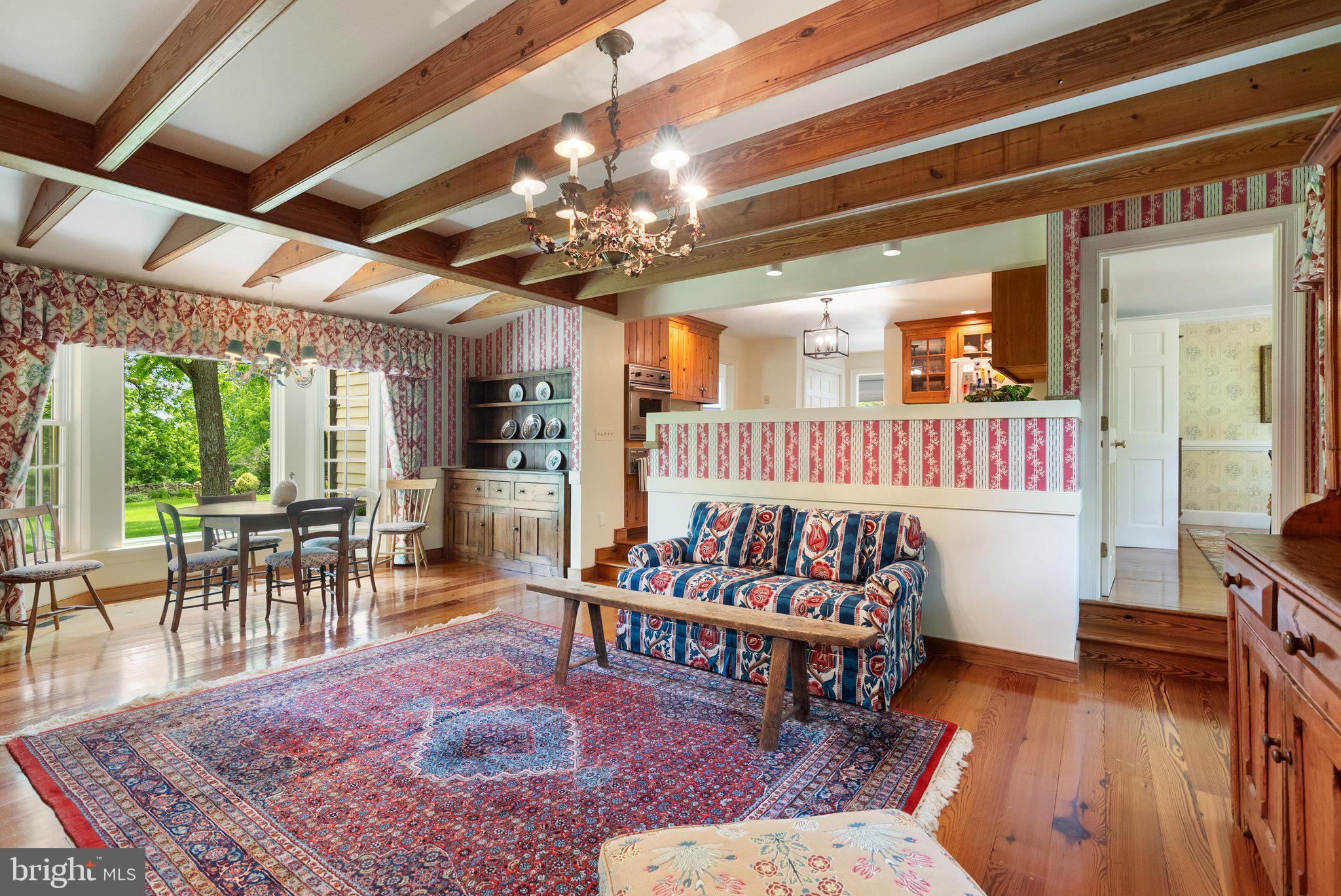 10052 POSSUM HOLLOW DRIVE