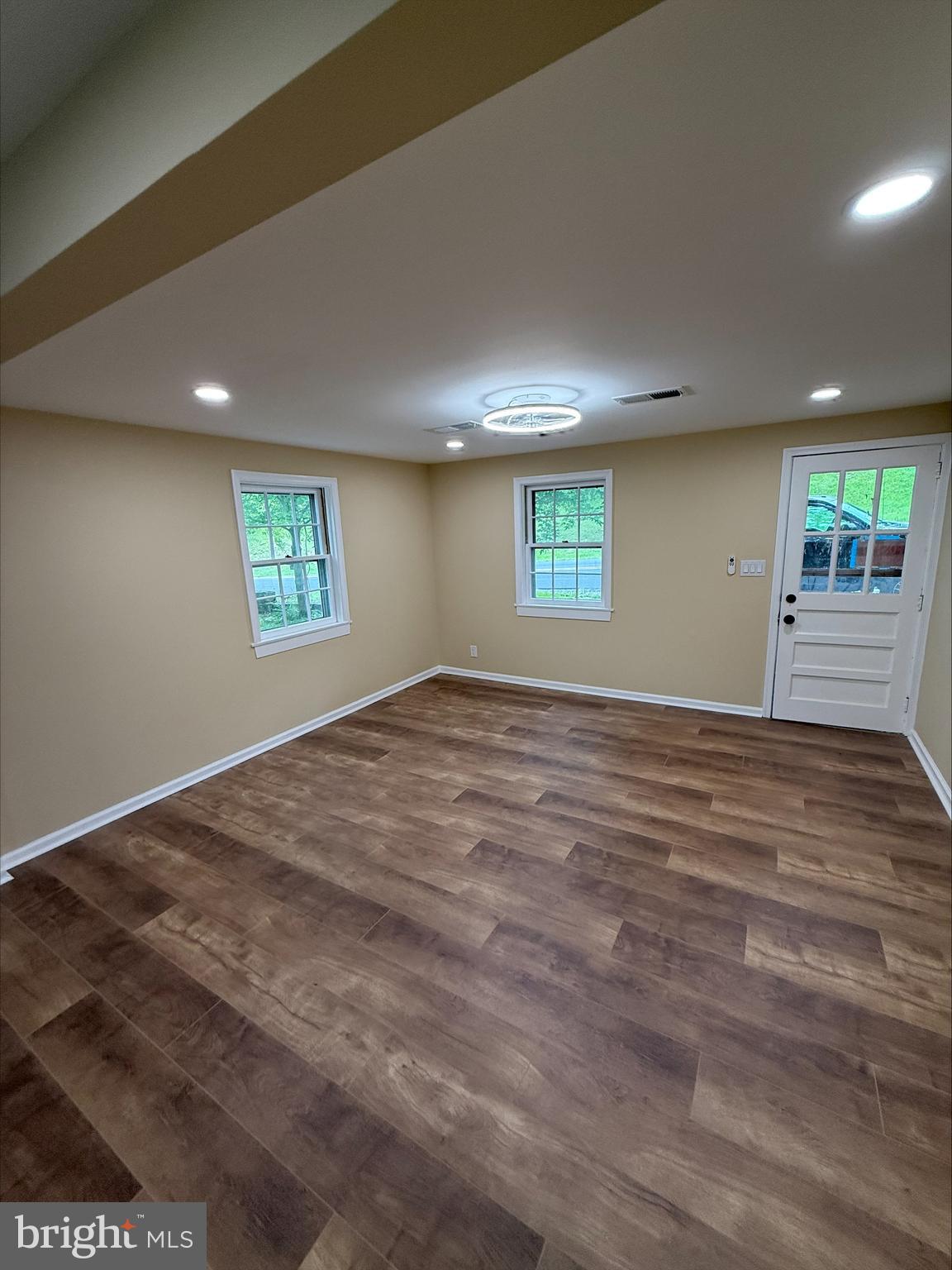3021 HALFWAY ROAD